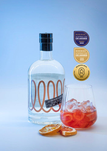 Juniper Dry Gin 700ml, lilyfieldsgin.com.au